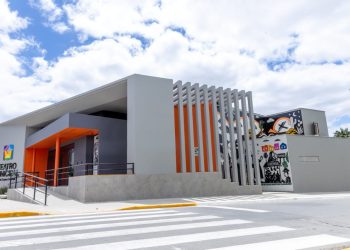 Santa Cruz do Capibaribe inaugura Teatro Municipal Avani Lopes