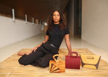 Bolsas de madeira criadas por artesão de Garanhuns chegarão às passarelas do São Paulo Fashion Week