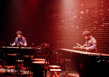 Duo Repercuti leva o show “O Som das Baquetas” ao Centro Cultural de Igarassu nesta sexta-feira (17/10)