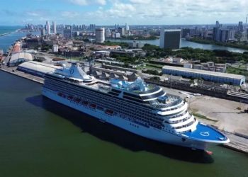 Temporada de Cruzeiros 2025/2026 recebe embarcações de grande porte