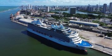 Temporada de Cruzeiros 2025/2026 recebe embarcações de grande porte