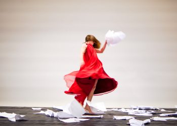 Espetáculo de dança Ranhura realiza sessão gratuita em Caruaru