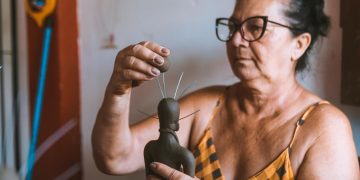 Em Caruaru, mestra Nicinha Otília realizará exposição: “Poesia Moldada – O Carnaval da Nicinha”