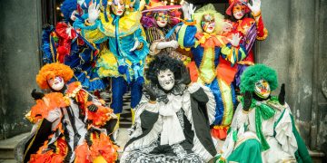 Bal Masqué anima foliões com muito frevo e homenageia o Carnaval de Bezerros
