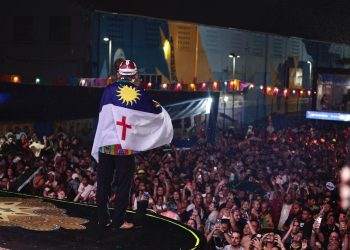 No palco Pernambuco Meu País, João Gomes anuncia Drilha após o Carnaval na Rua da Aurora
