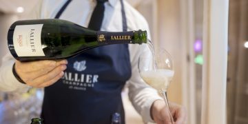 Em Trancoso, gala da BrazilFoundation recebe maison boutique francesa recém-chegada ao país