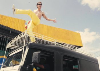 ‘Bonito e faceiro’: Vinícius Tavares desfila vogue do Agreste em single e clipe de estreia