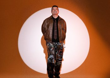 André Rio lança álbum junino “Onde o Sol Aprende a Brilhar”