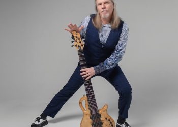 Humberto Gessinger retorna ao Classic Hall com a turnê “Acústicos Engenheiros do Hawaii”;