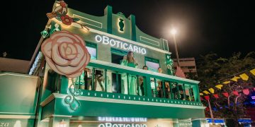 Elba Ramalho e Solange Almeida cantam na varanda do O Boticário no São João de Caruaru