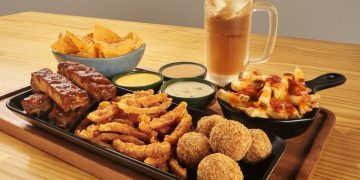 Outback traz de volta o rodízio com comida e chopp liberados todos os dias e horários durante a maior campanha de futebol de sua história