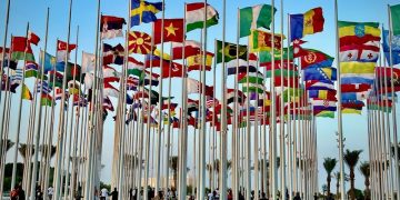 Quanto custará ir à Copa do Mundo de 2030? Especialista dá dicas