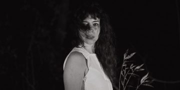Nathalia Queiroz lança álbum poético-musical “Pássaras Aurora”
