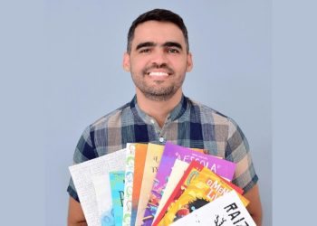 Manoel Cavalcante, poeta potiguar, lança livros na Acaccil, em Caruaru