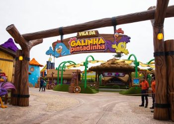 Beto Carrero World inaugura Vila da Galinha Pintadinha
