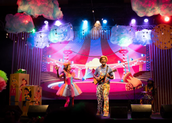 CAIXA Cultural Recife apresenta o show teatral Grandes Pequeninos no feriadão do Dia das Crianças