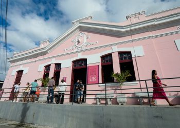 Casa Rosa recebe programação especial no feriadão do Dia do Comerciário