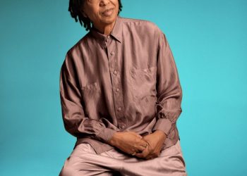 Djavan comemora 50 anos de carreira com show no Classic Hall